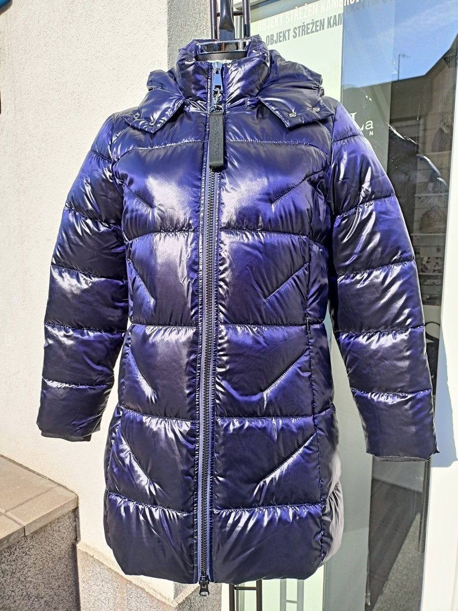 Dámská zimní bunda s kapucí - lilek 