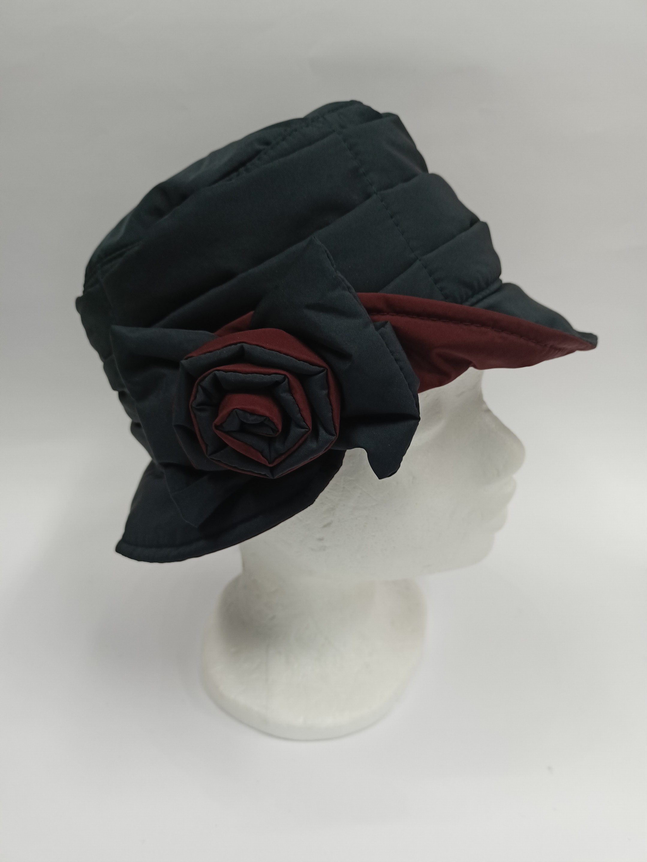 Dámský klobouk - černá/bordó